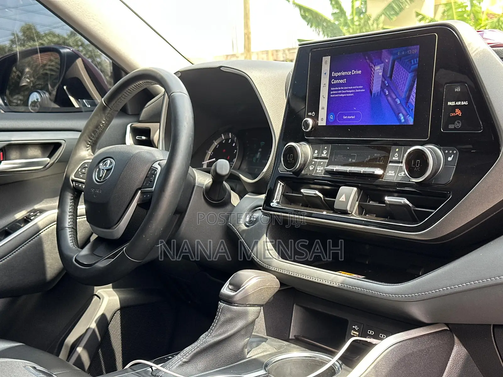 Toyota Highlander XLE AWD 2023 Burgundy
