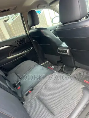 Toyota Highlander 2016 Black