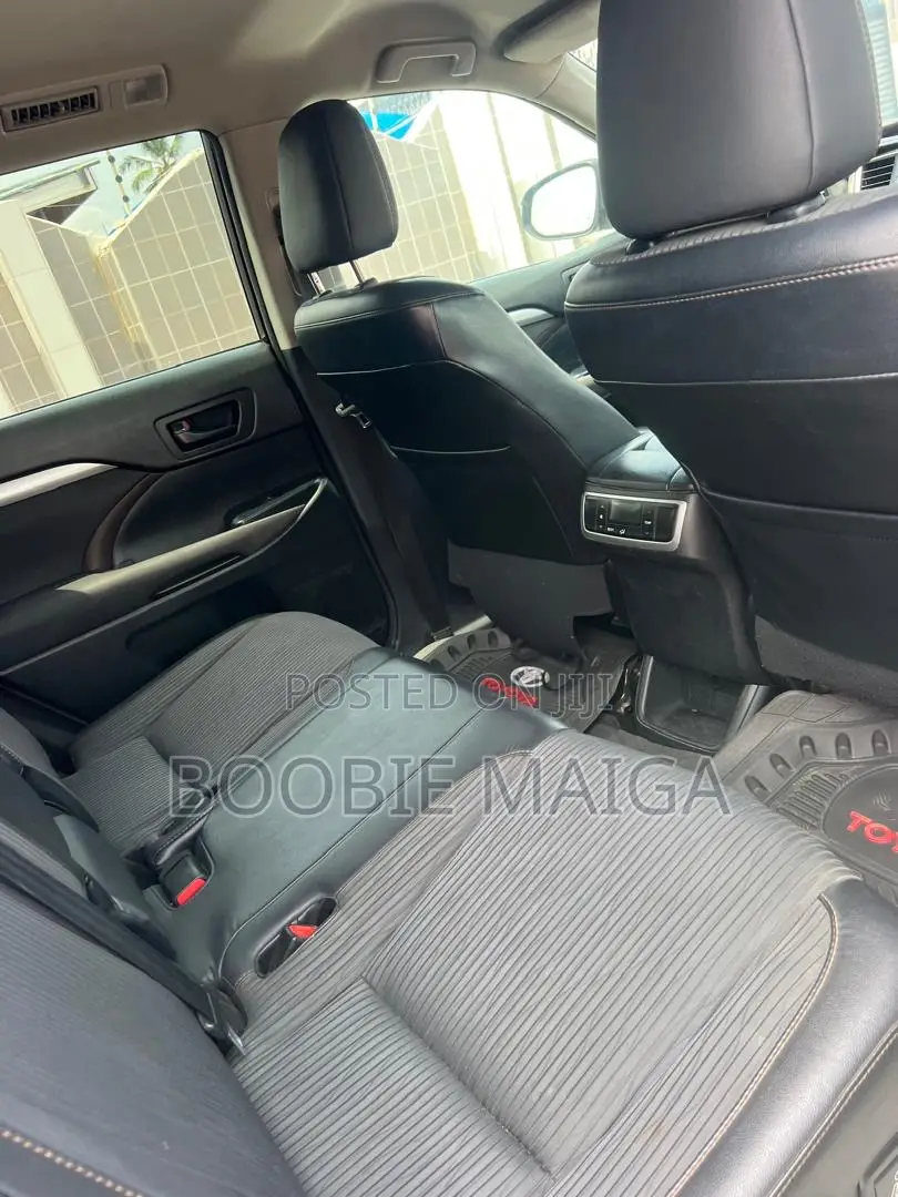 Toyota Highlander 2016 Black