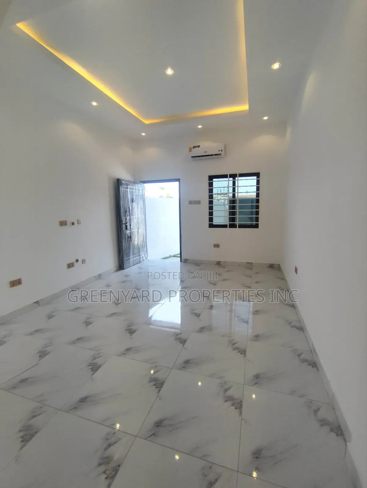 2bdrm Townhouse / Terrace in Adjiringanor, East Legon for rent