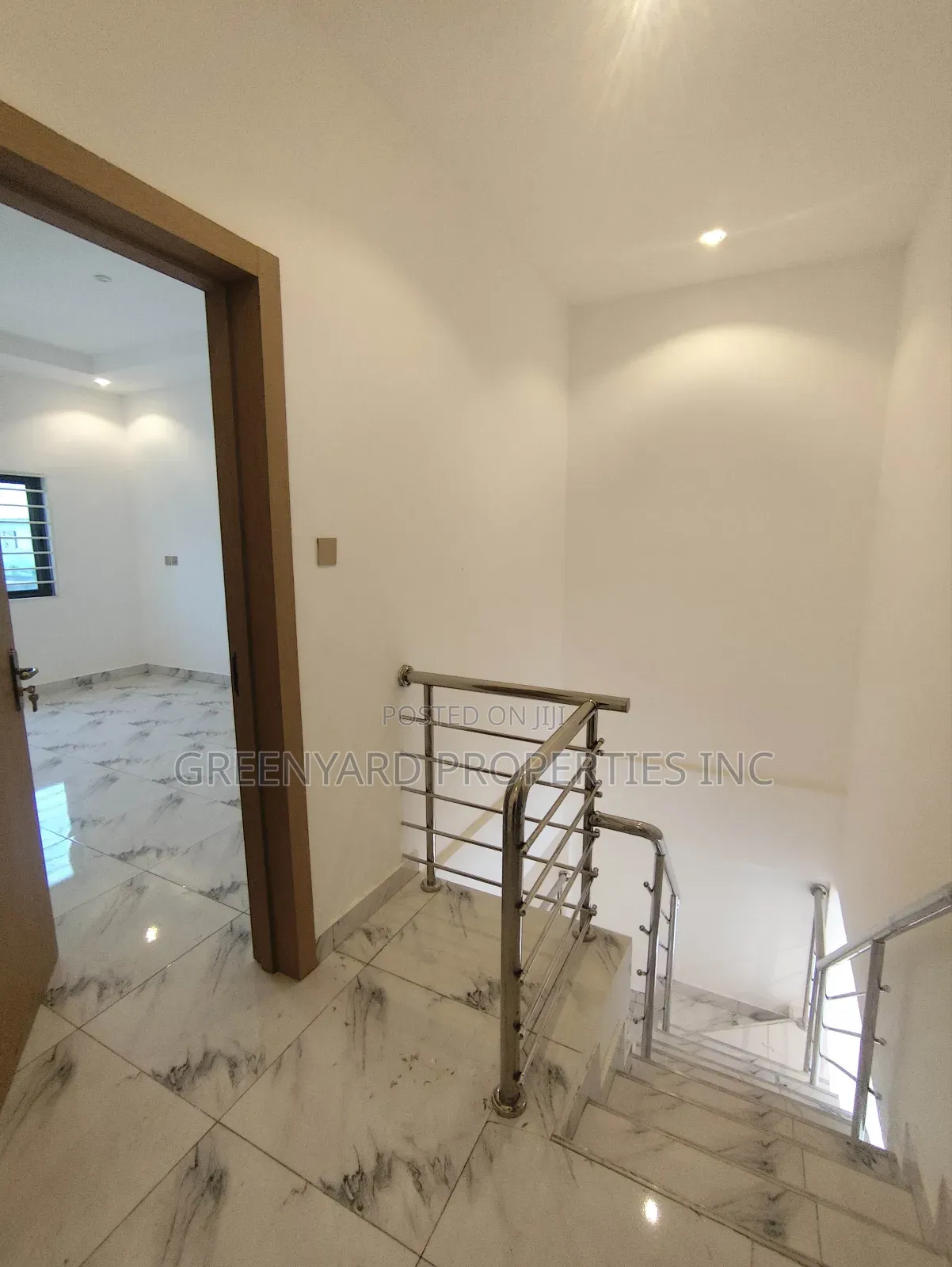 2bdrm Townhouse / Terrace in Adjiringanor, East Legon for rent