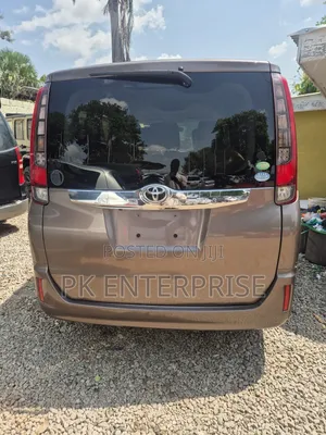 Toyota Noah 2014 Brown