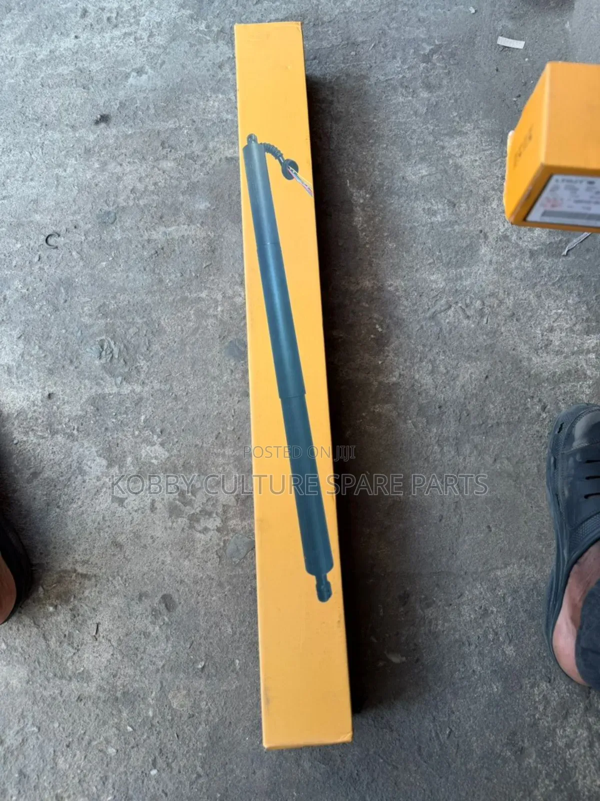 Original Lexus Rx 350 Back Butt Shocks Available For All Cars