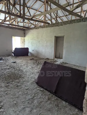12bdrm Block of Flats in Atwima Takyiman,, Kumasi Metropolitan for sale