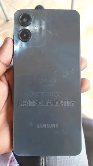 Samsung Galaxy A06 128 GB Gray