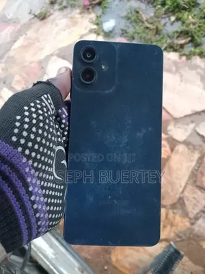 Samsung Galaxy A06 128 GB Gray