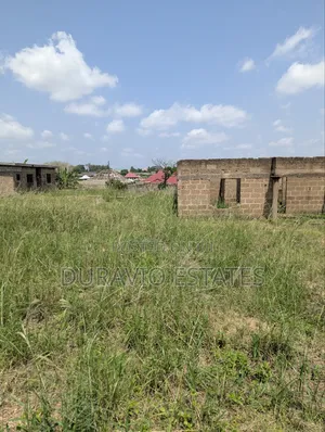 15bdrm House in Abuakwa Dkc, Kumasi Metropolitan for sale
