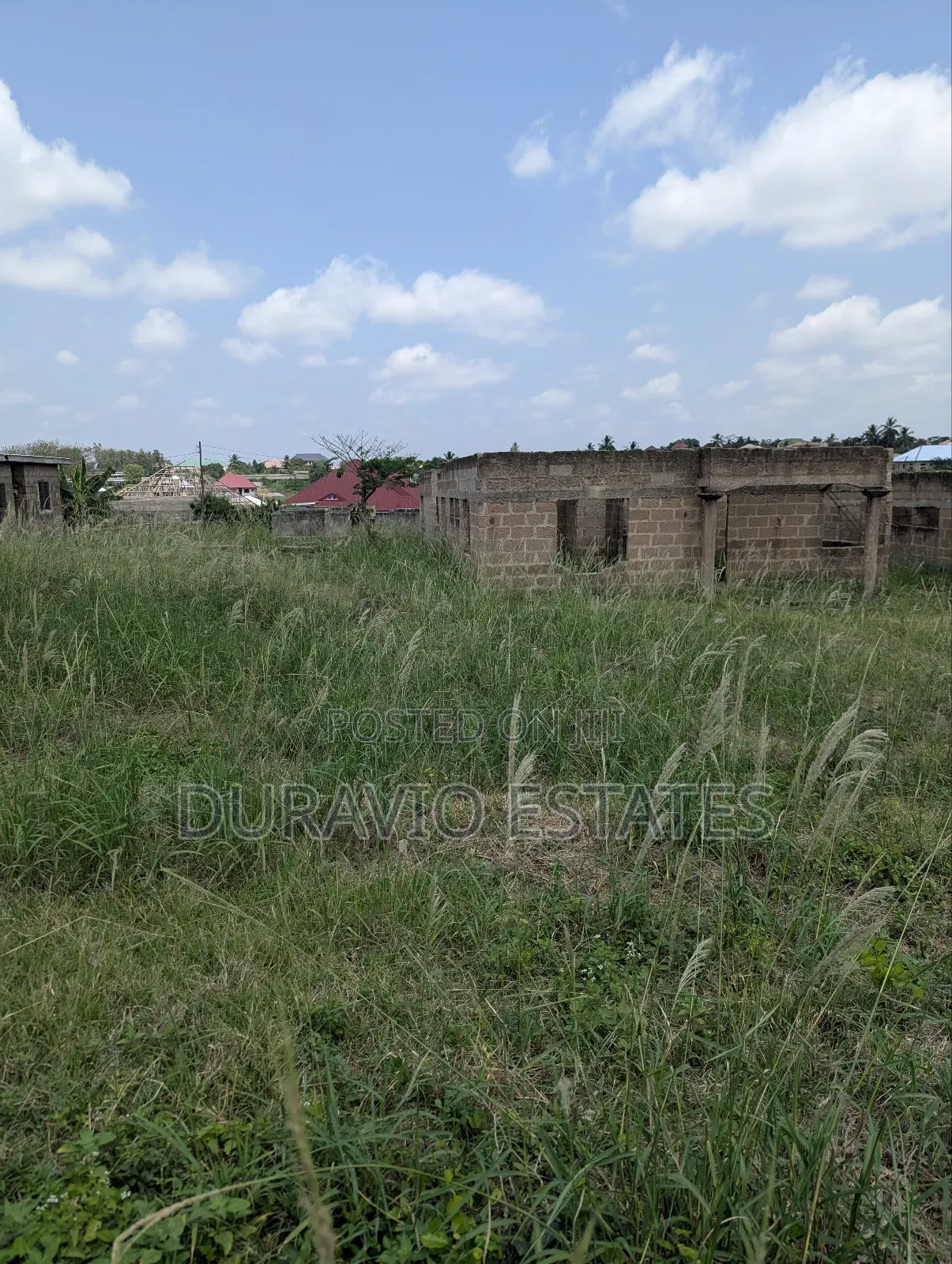 15bdrm House in Abuakwa Dkc, Kumasi Metropolitan for sale