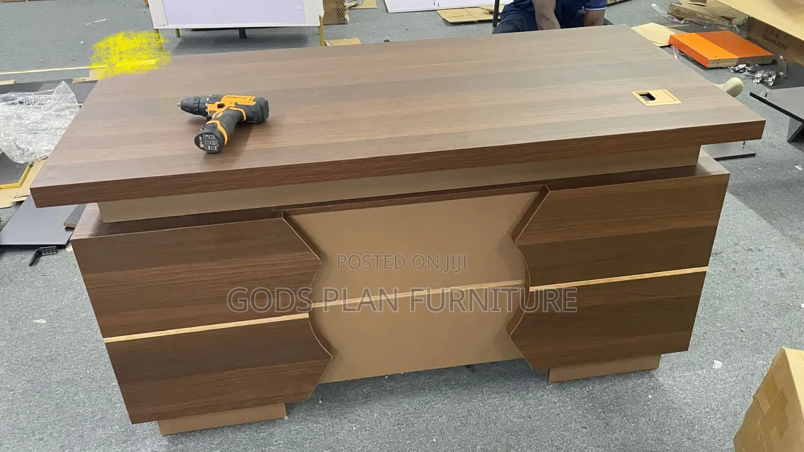 Office Desk (1.4)