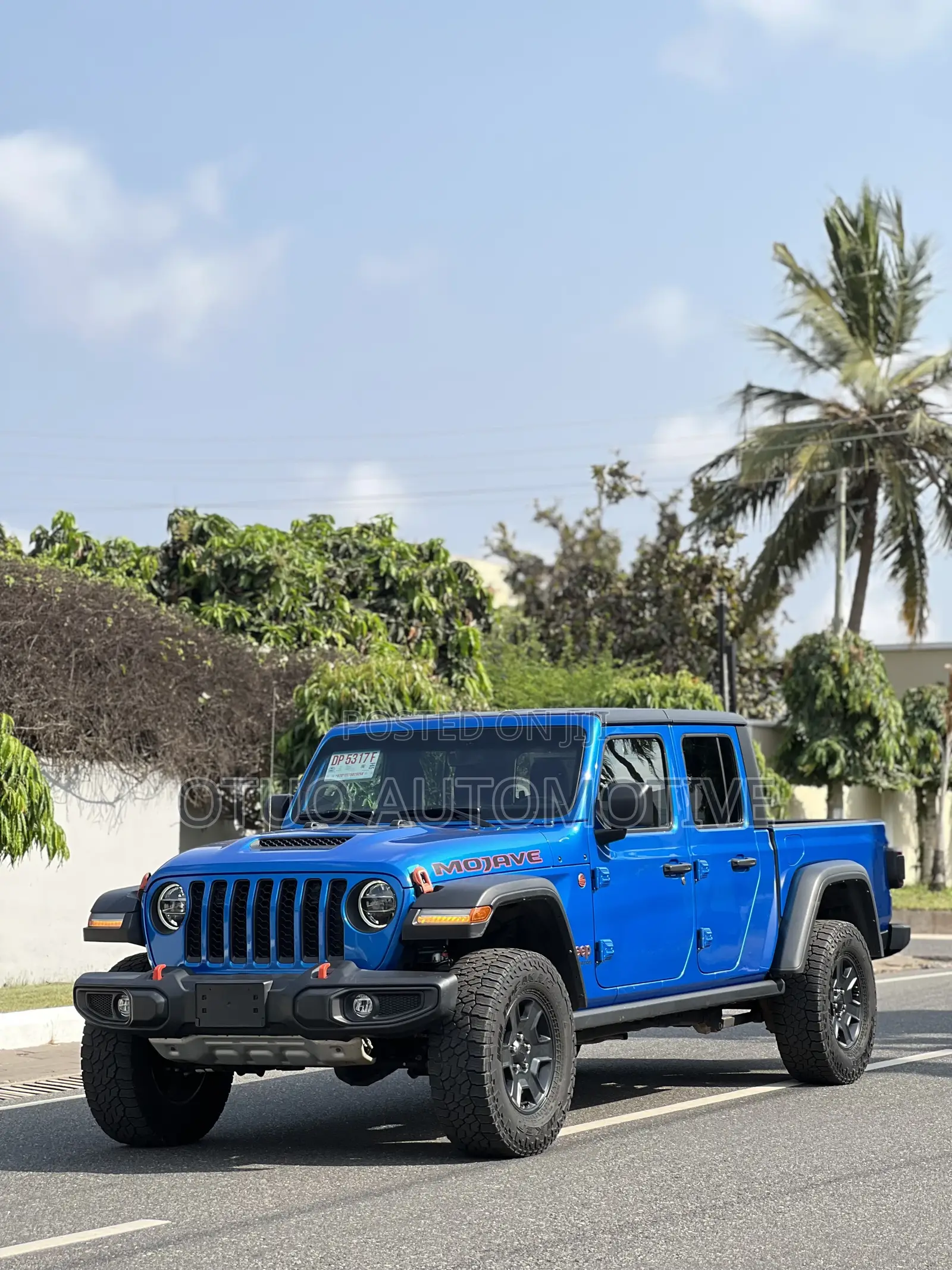 Jeep Gladiator Mojave 4x4 2023 Blue
