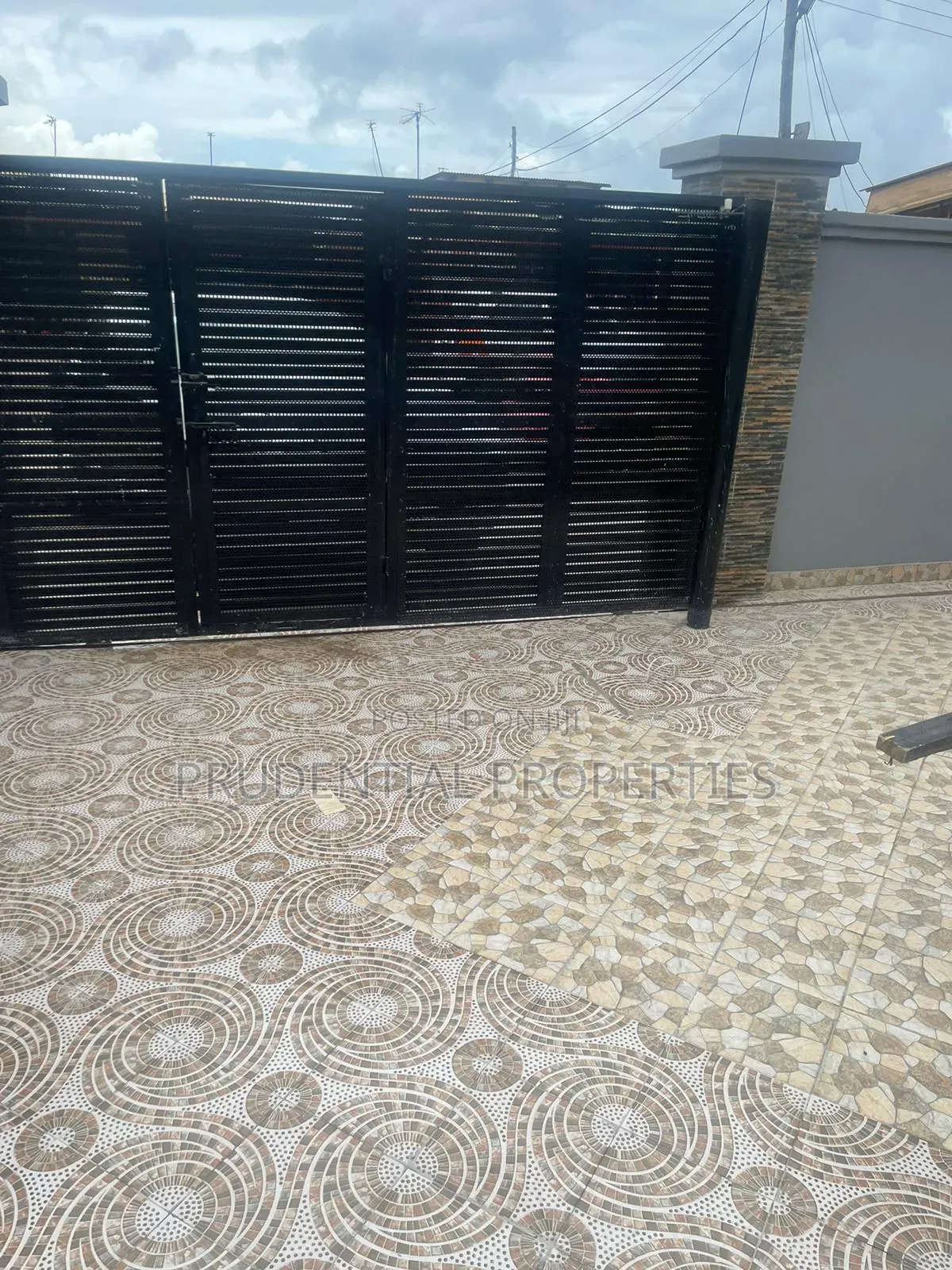 3bdrm House in Accra Metropolitan for sale