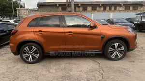 Mitsubishi Outlander 2.0 PHEV AWD 2021 Gold