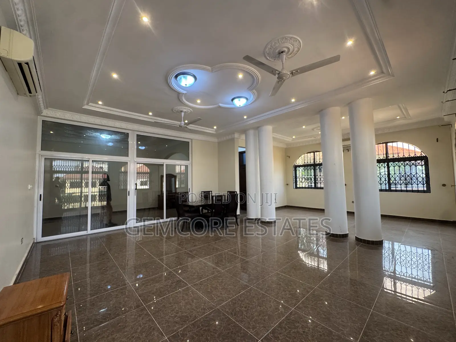 6bdrm House in Adjiringanor, East Legon for rent