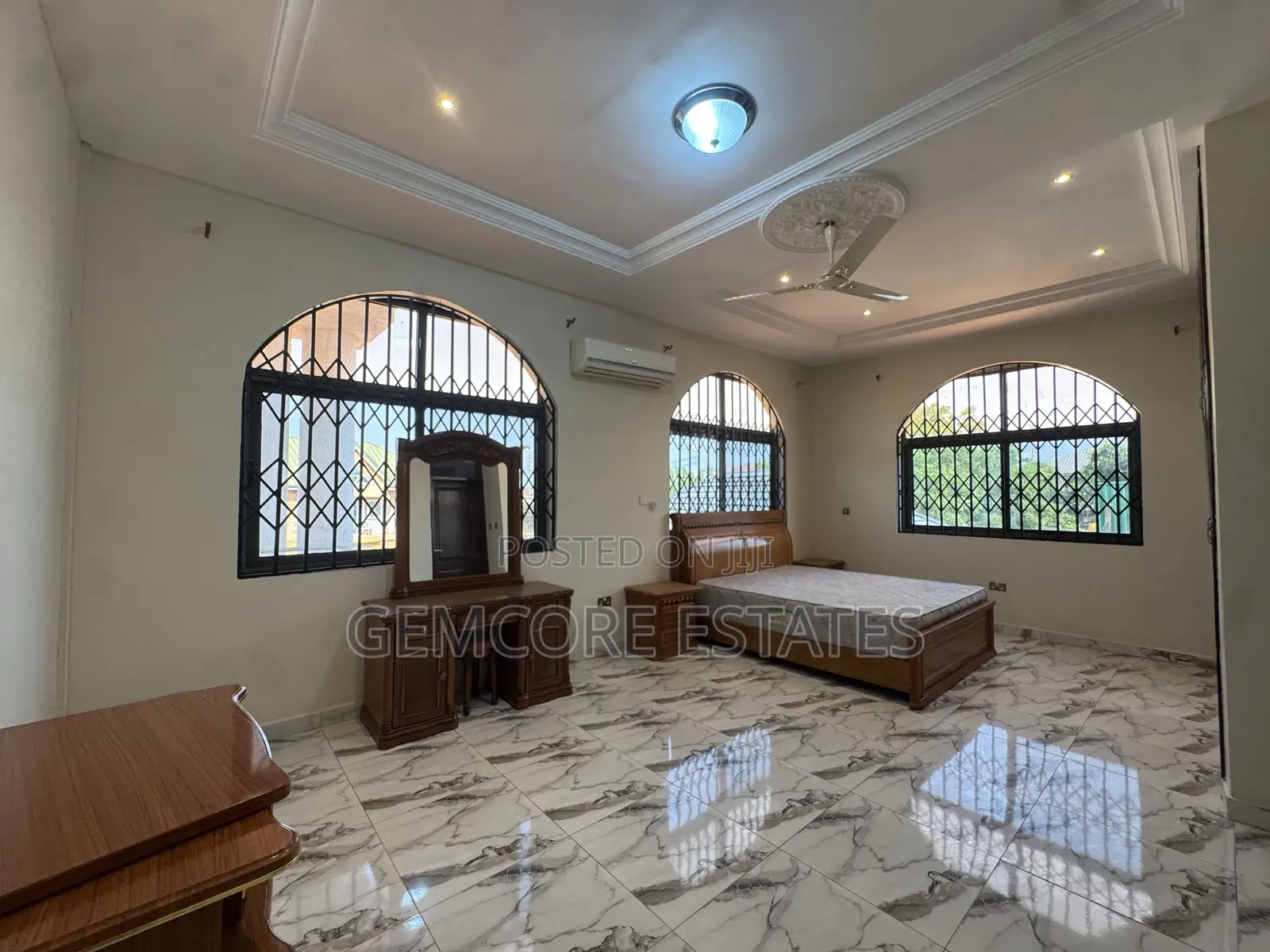 6bdrm House in Adjiringanor, East Legon for rent