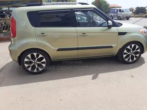 Kia Soul BASE 2013 Green