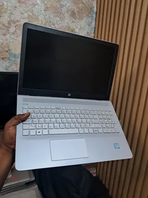 Laptop HP Pavilion 15 8GB Intel Core I3 HDD 1T