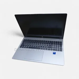 New Laptop HP 250 G10 8GB Intel Core 3 SSD 512GB