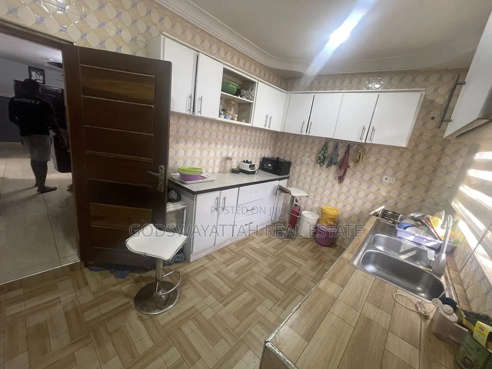 5bdrm House in East Legon, Adjiriganor for rent