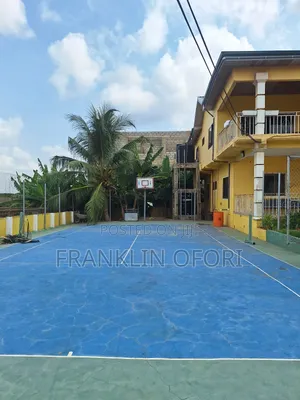 3bdrm House in Weija Junction for rent