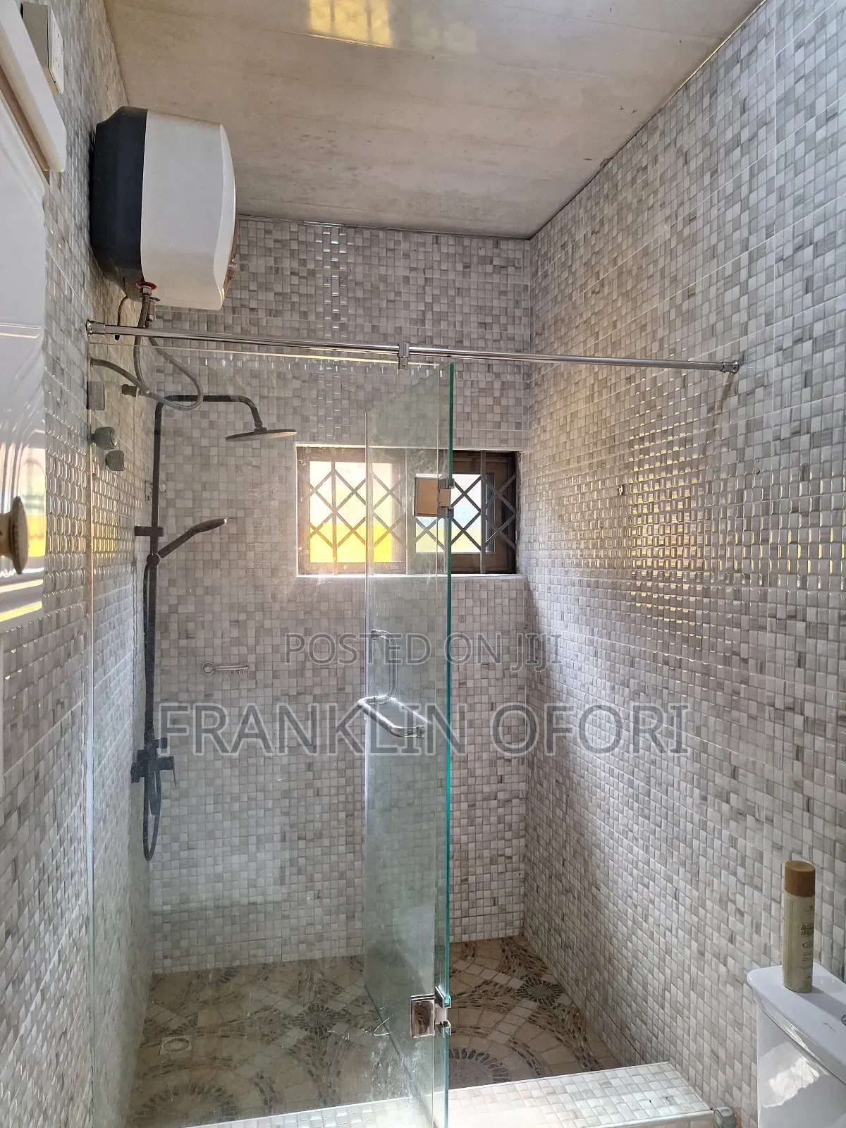 3bdrm House in Weija Junction for rent