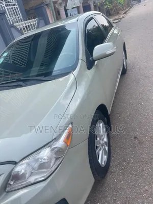 Toyota Corolla LE 4dr Sedan (1.8L 4cyl 4A) 2010 Beige