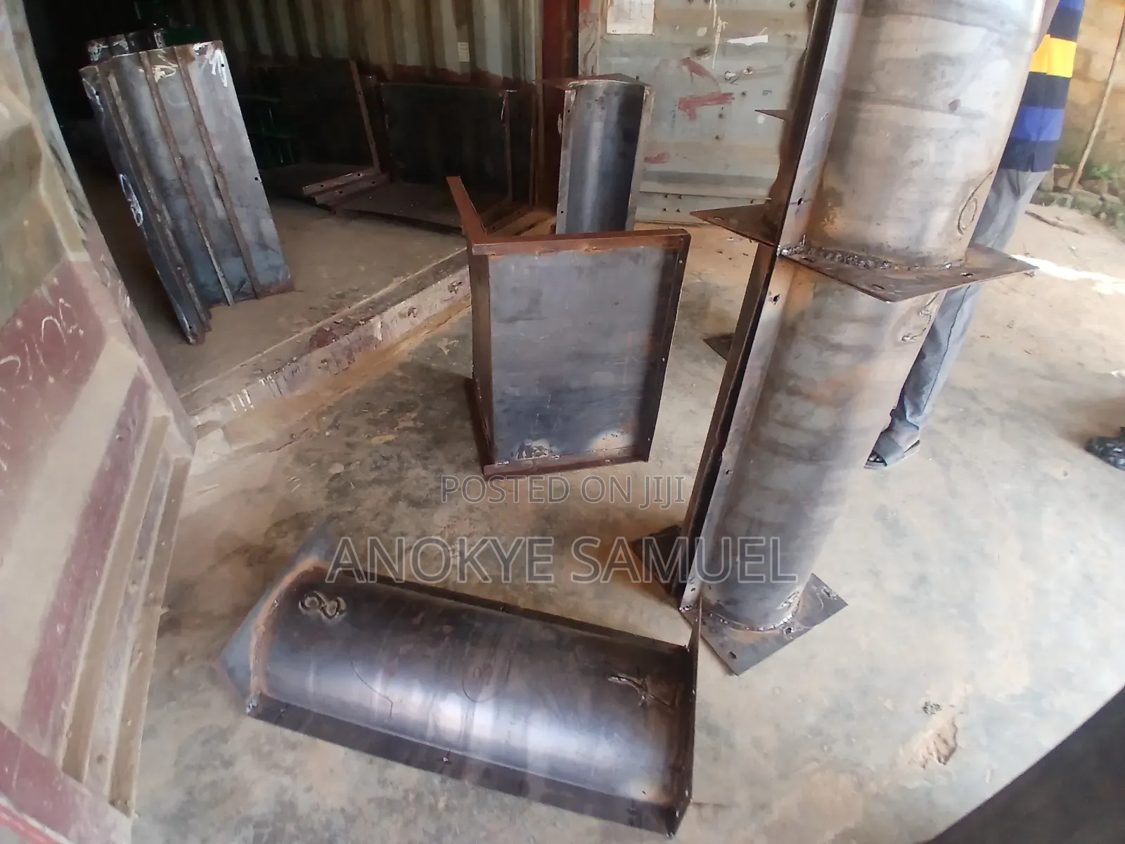 Metalic and Rubber Piller Moulds