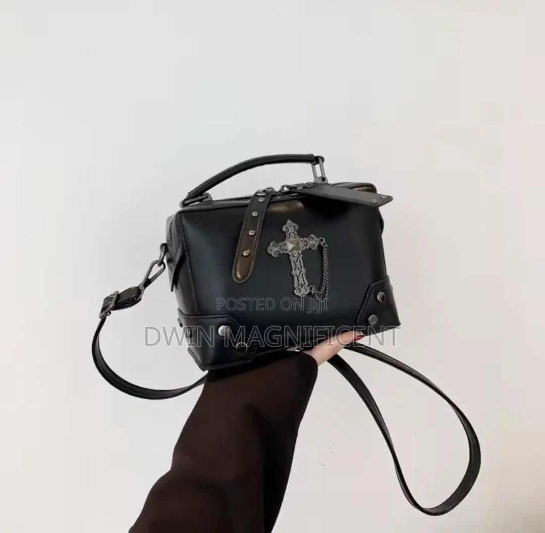 Black Gothic Punk Square Pu Leather Crossbody Handbags