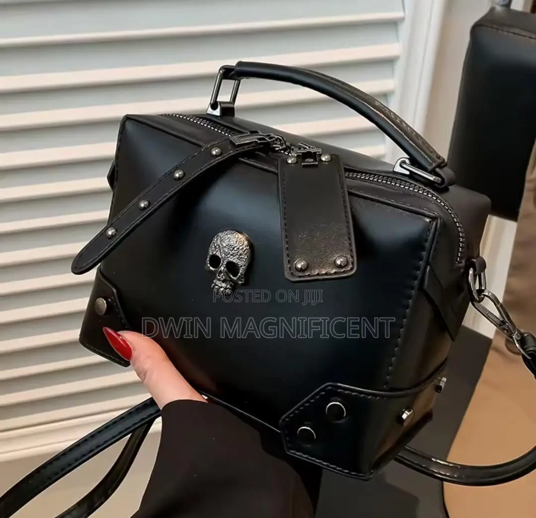 Black Gothic Punk Square Pu Leather Crossbody Handbags