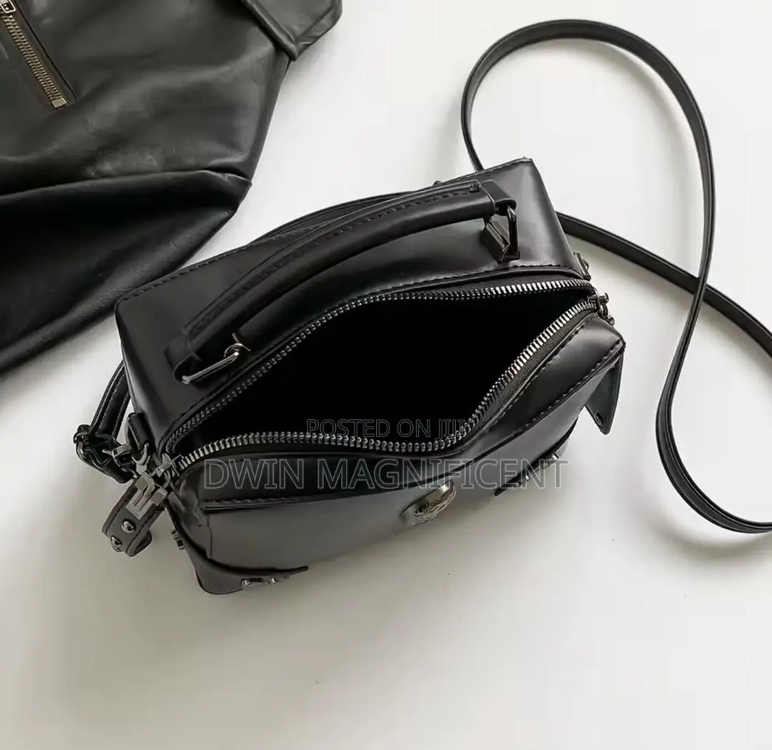 Black Gothic Punk Square Pu Leather Crossbody Handbags