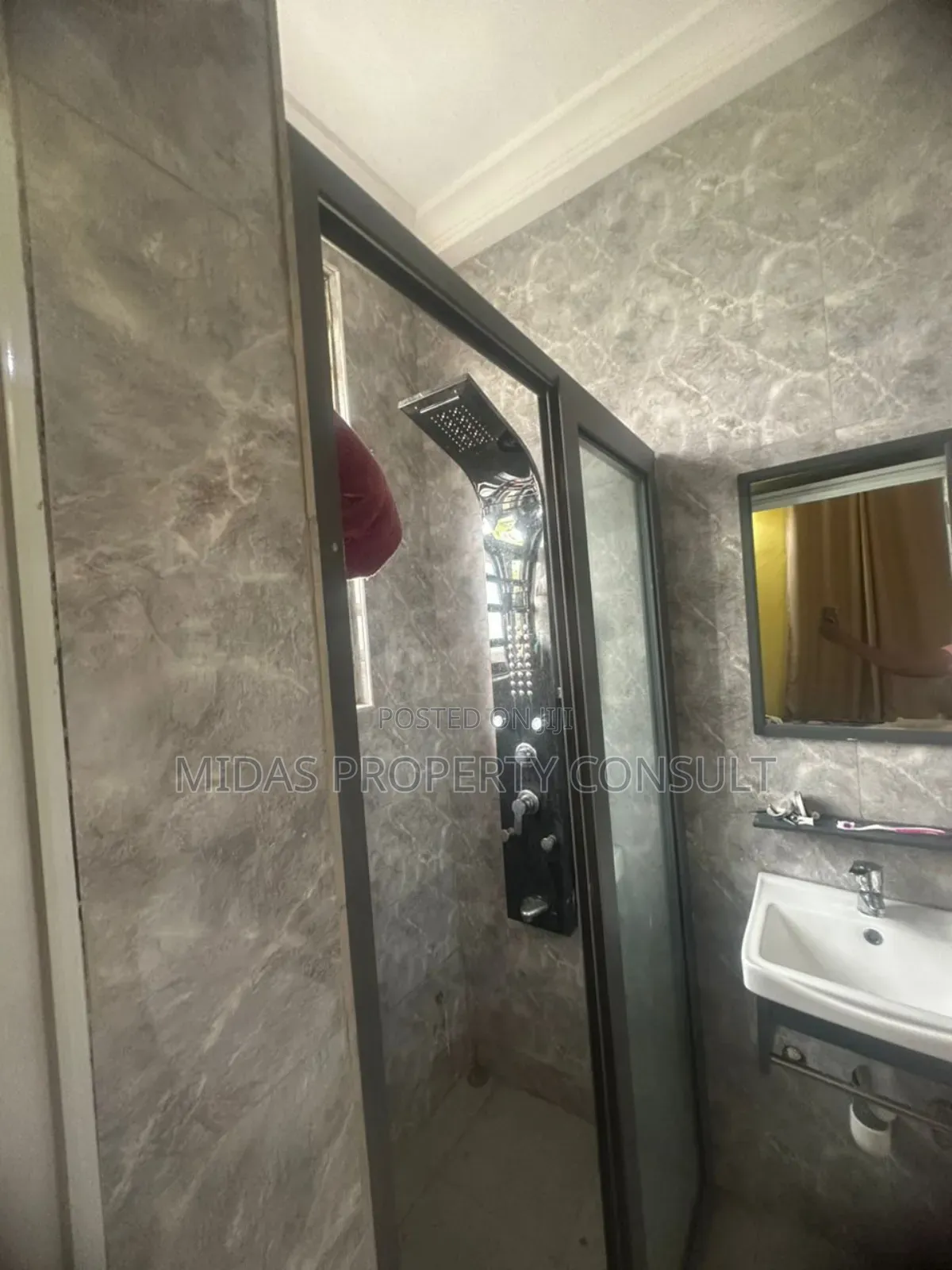 4bdrm House in Mayera Dunyo, Pokuase for sale