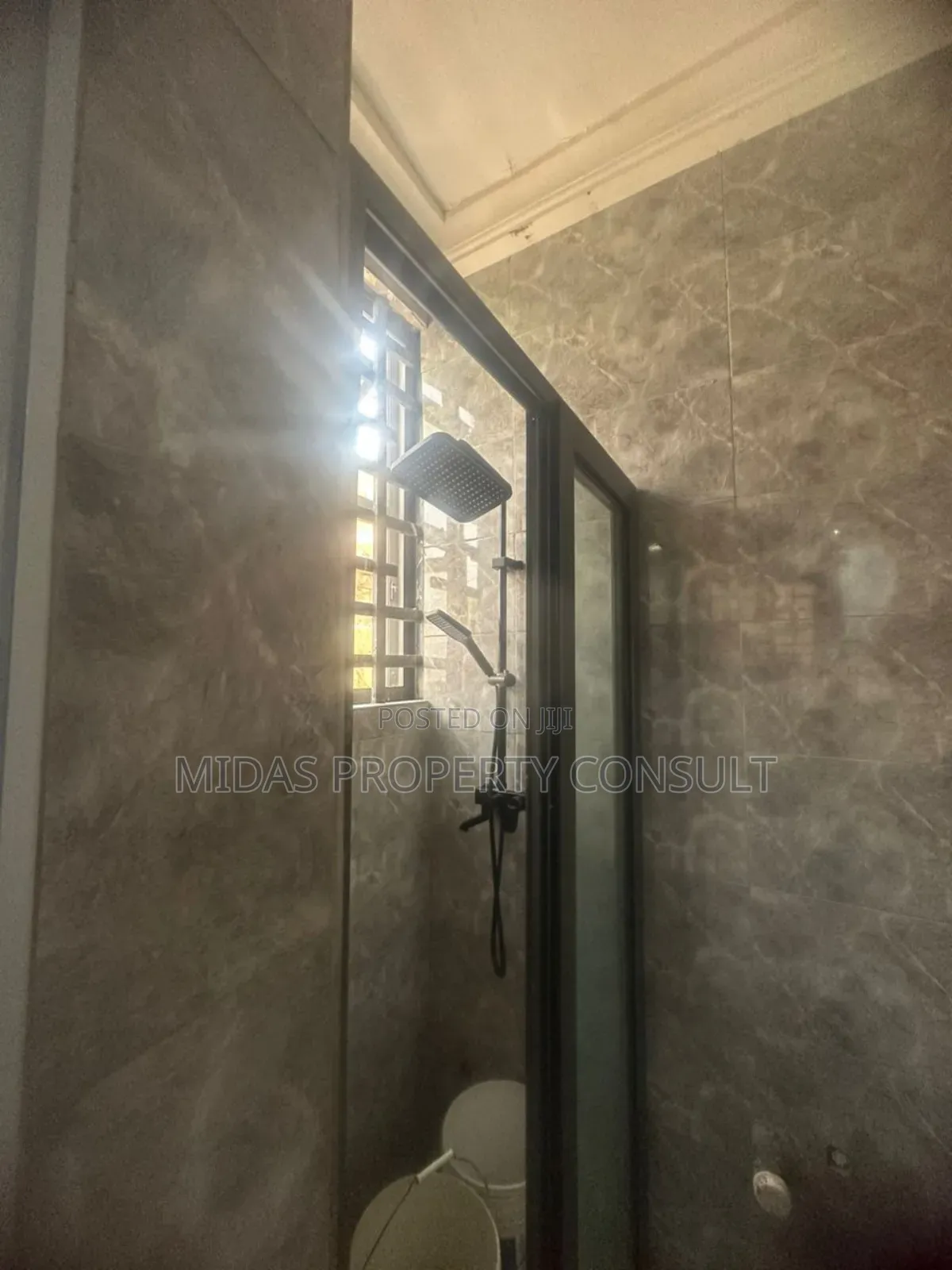 4bdrm House in Mayera Dunyo, Pokuase for sale