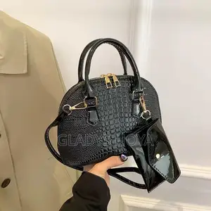 Simple Ladies Bag