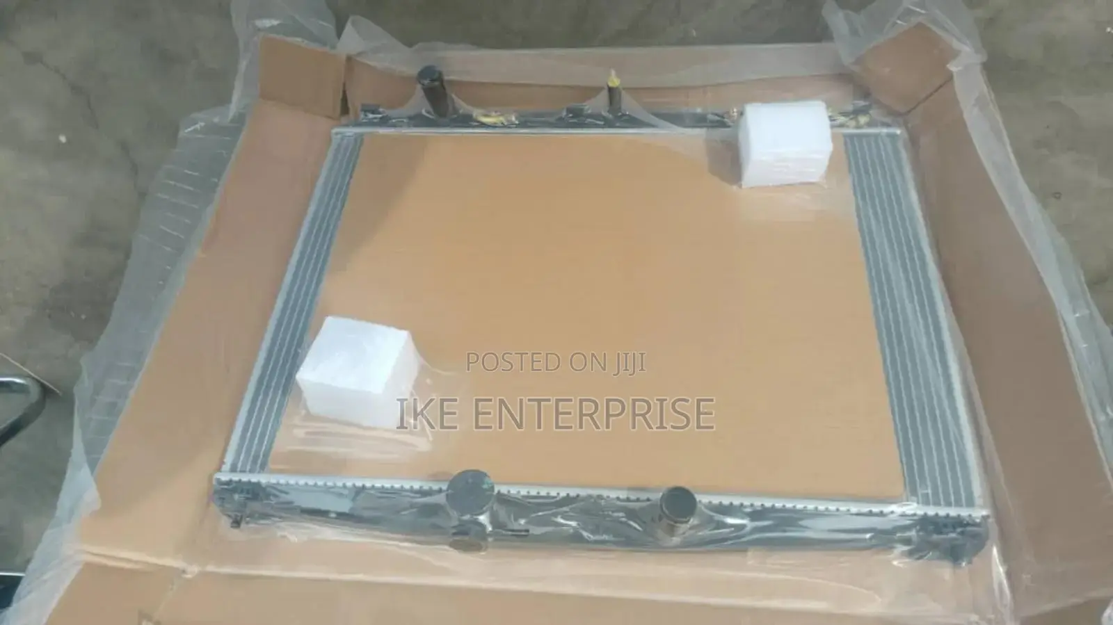 Toyota Highlander Radiator Water Tank 2014,2015,2016,2017,2018,2019