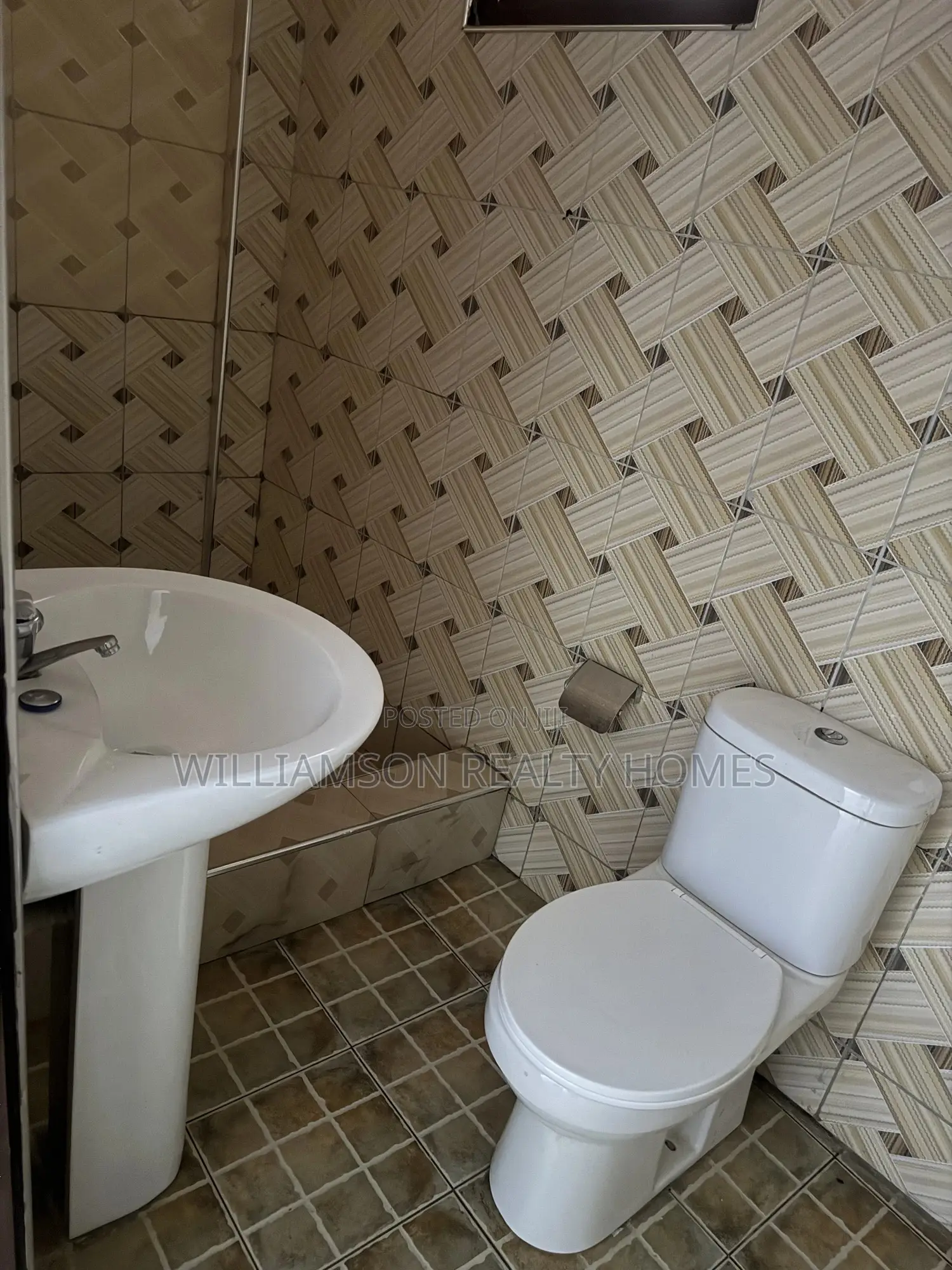 1bdrm Apartment in Community 18 Area, Spintex for rent