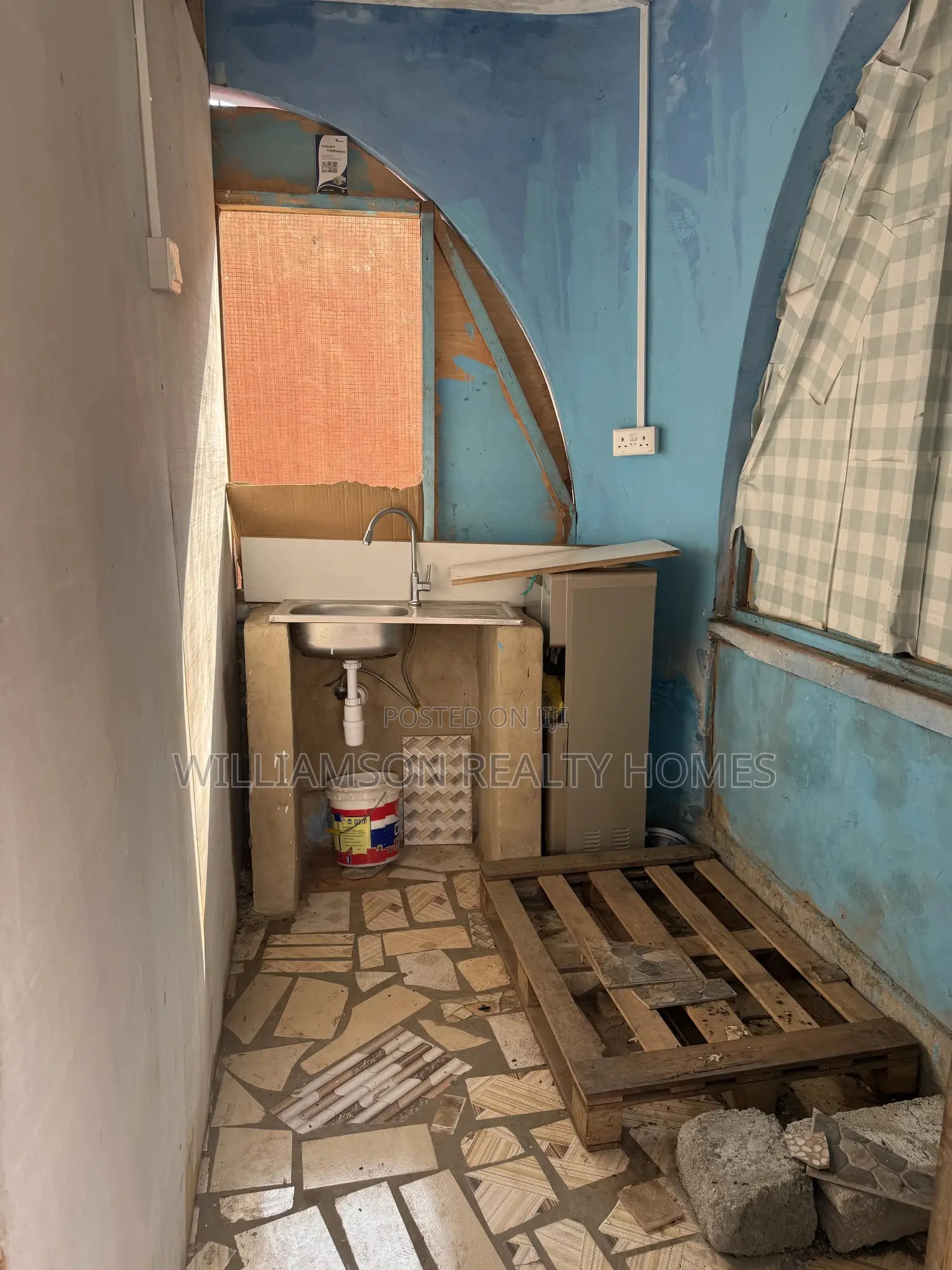 1bdrm Apartment in Community 18 Area, Spintex for rent