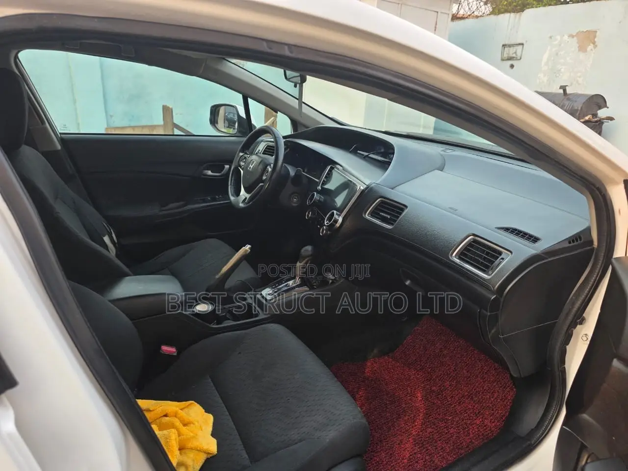 Honda Civic LX 4dr Sedan (1.8L 4cyl 5M) 2014 White