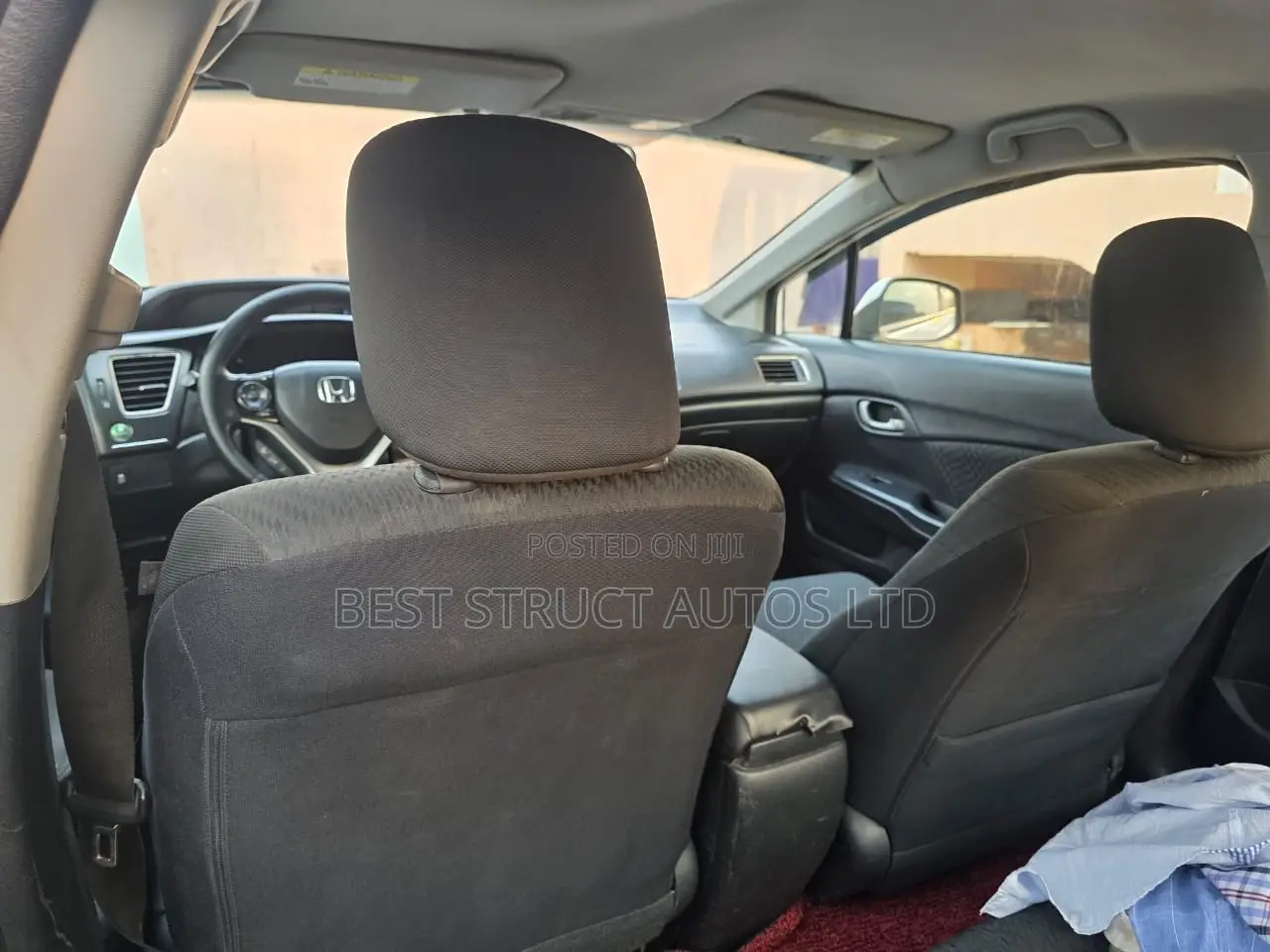 Honda Civic LX 4dr Sedan (1.8L 4cyl 5M) 2014 White