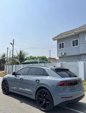 Audi Q8 Prestige 2025 Gray