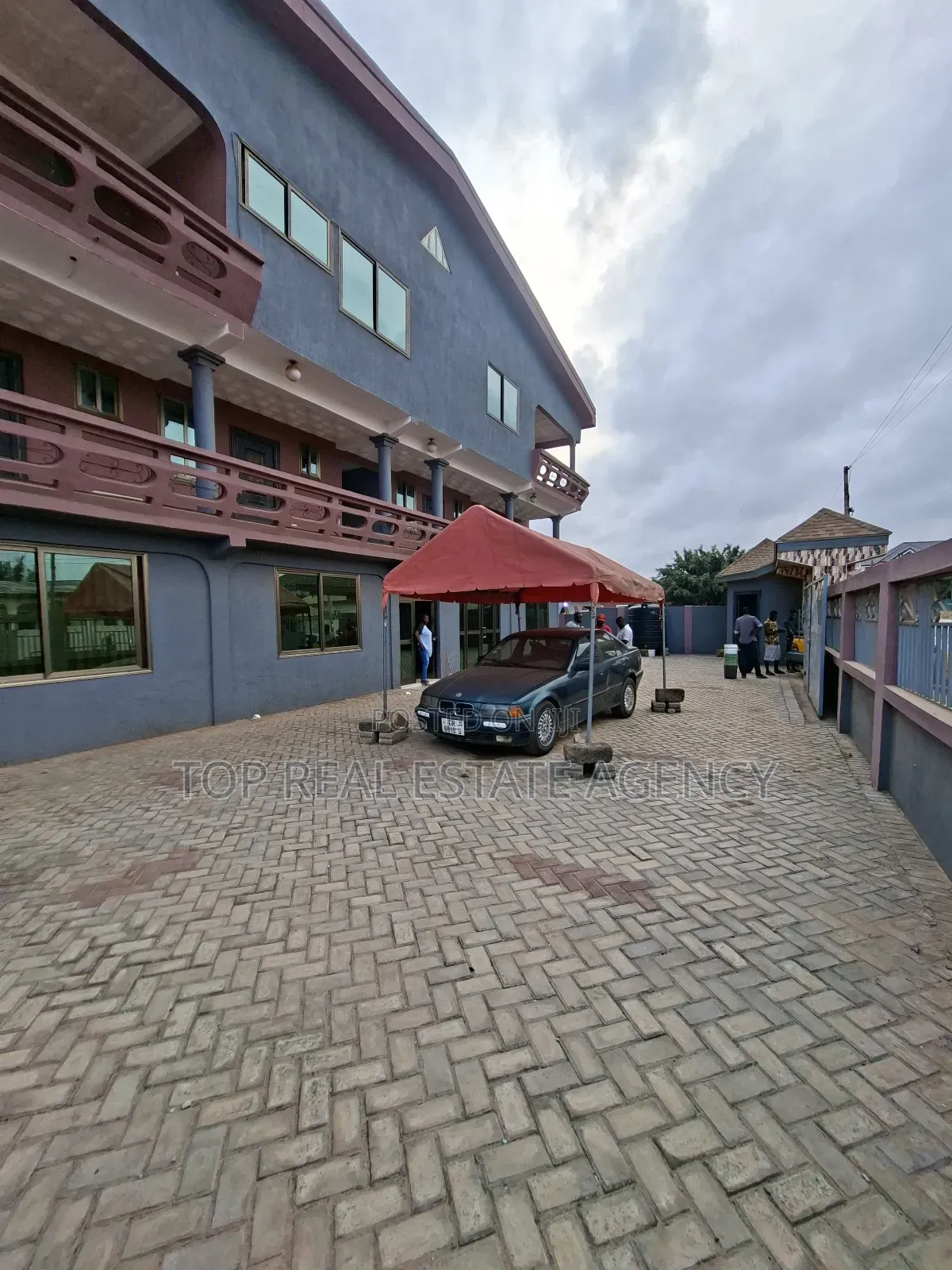 Space for Commercial Use at Teshie for Rent