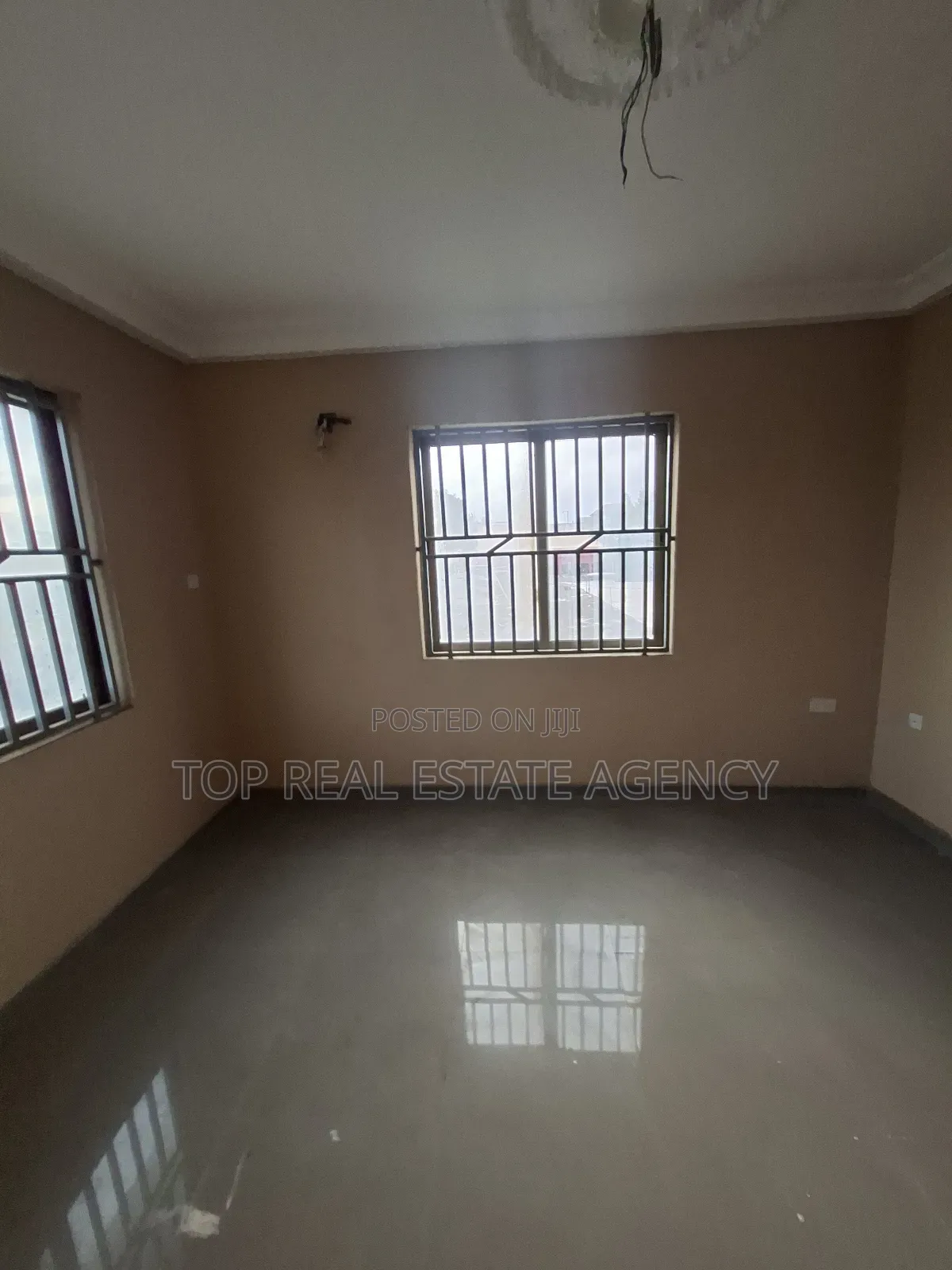 Space for Commercial Use at Teshie for Rent