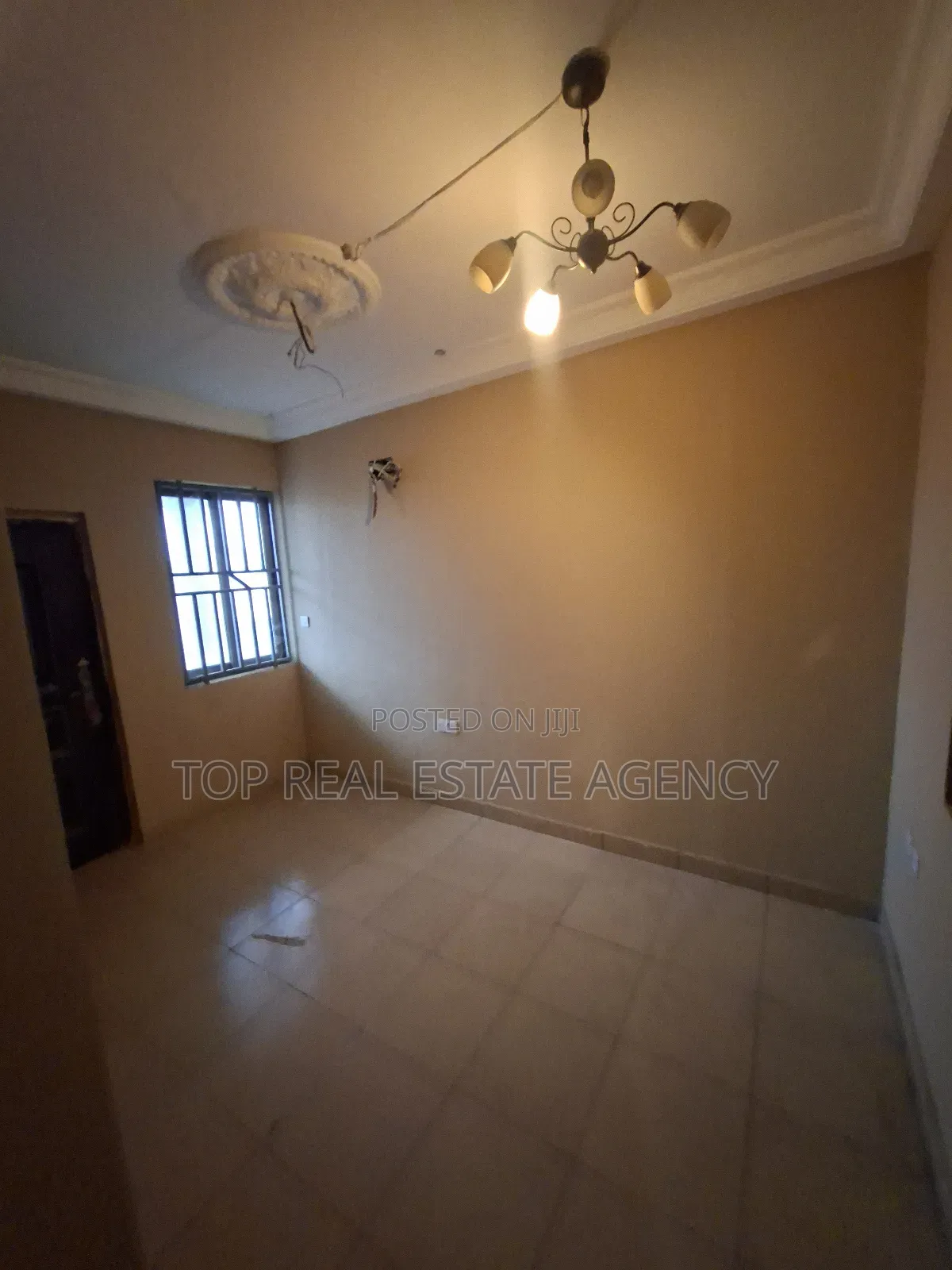 Space for Commercial Use at Teshie for Rent