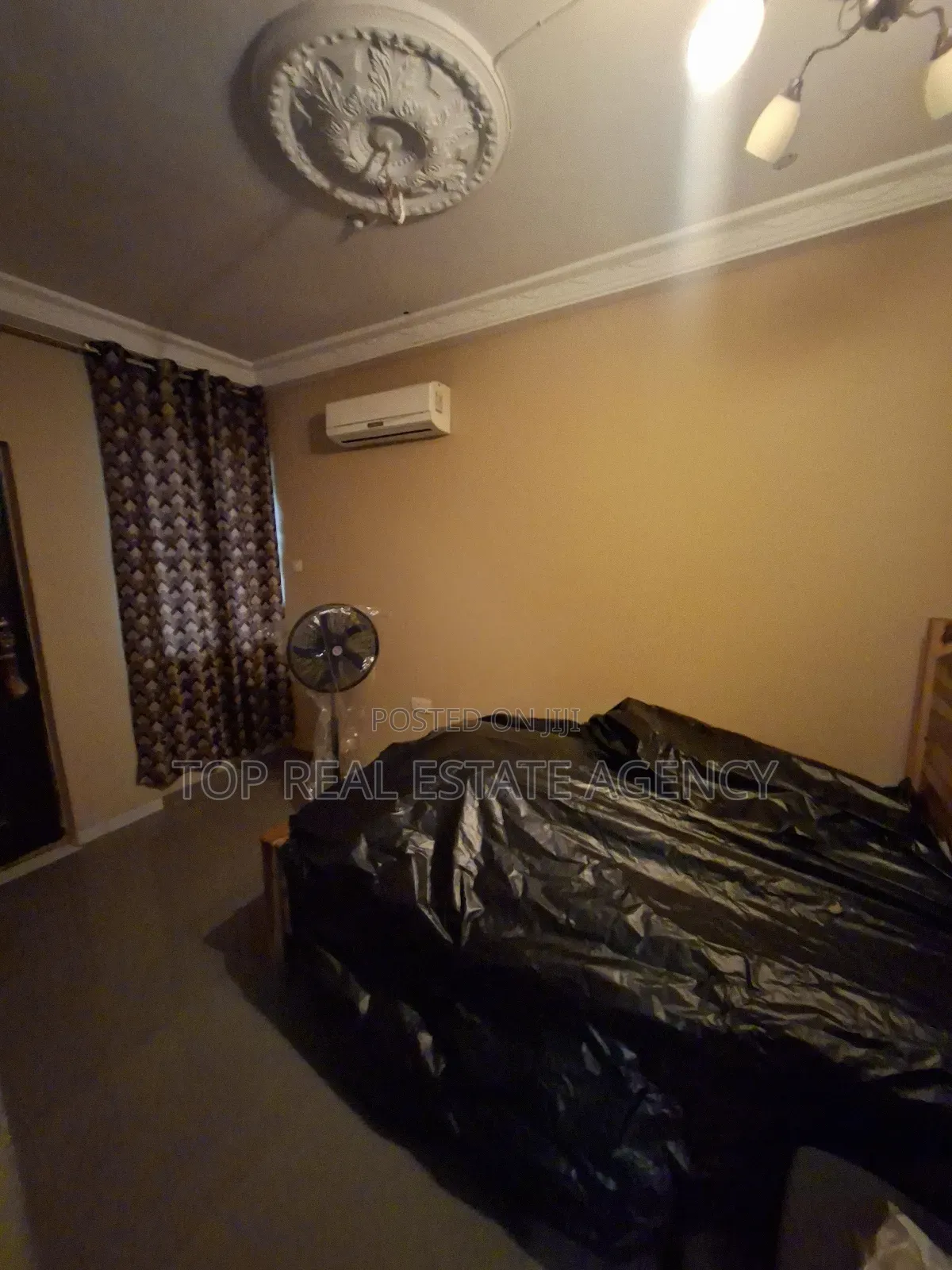 Space for Commercial Use at Teshie for Rent