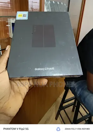 New Samsung Galaxy Z Fold6 256 GB Gold