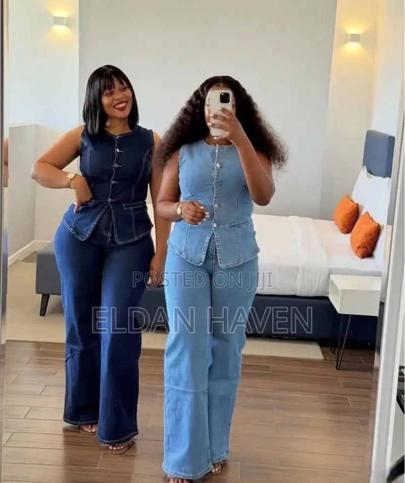 Beautiful 2 Piece Best Quality Jeans