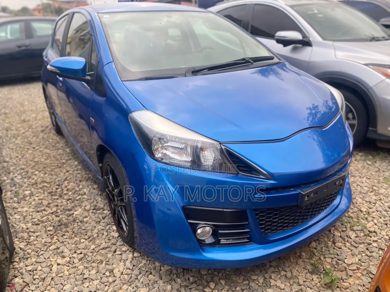 Toyota Vitz 1.5 FWD 3dr 2015 Blue