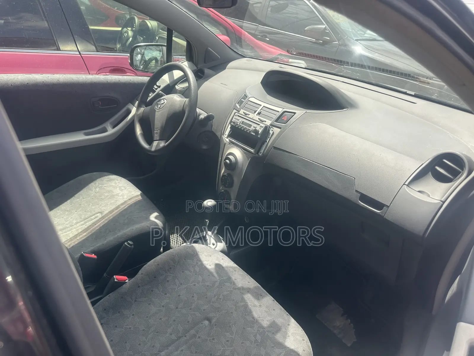 Toyota Vitz 1.0 FWD 3dr 2010 Black