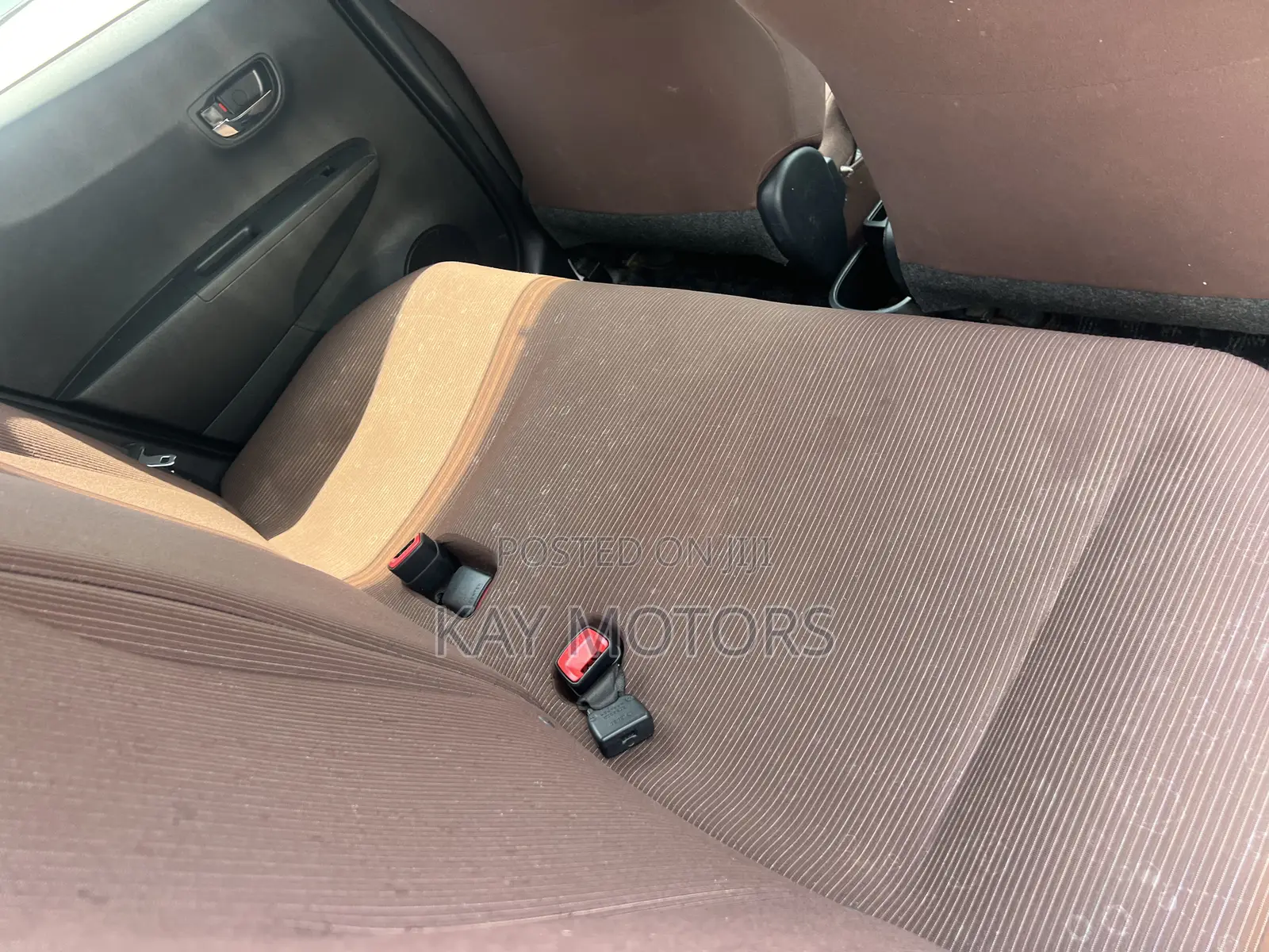 Toyota Vitz 1.3 FWD 5dr 2013 Gray