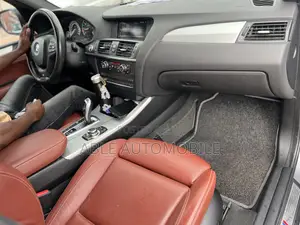 BMW X3 xDrive28i 4dr SUV AWD (2.0L 4cyl Turbo 8A) 2014 Gray