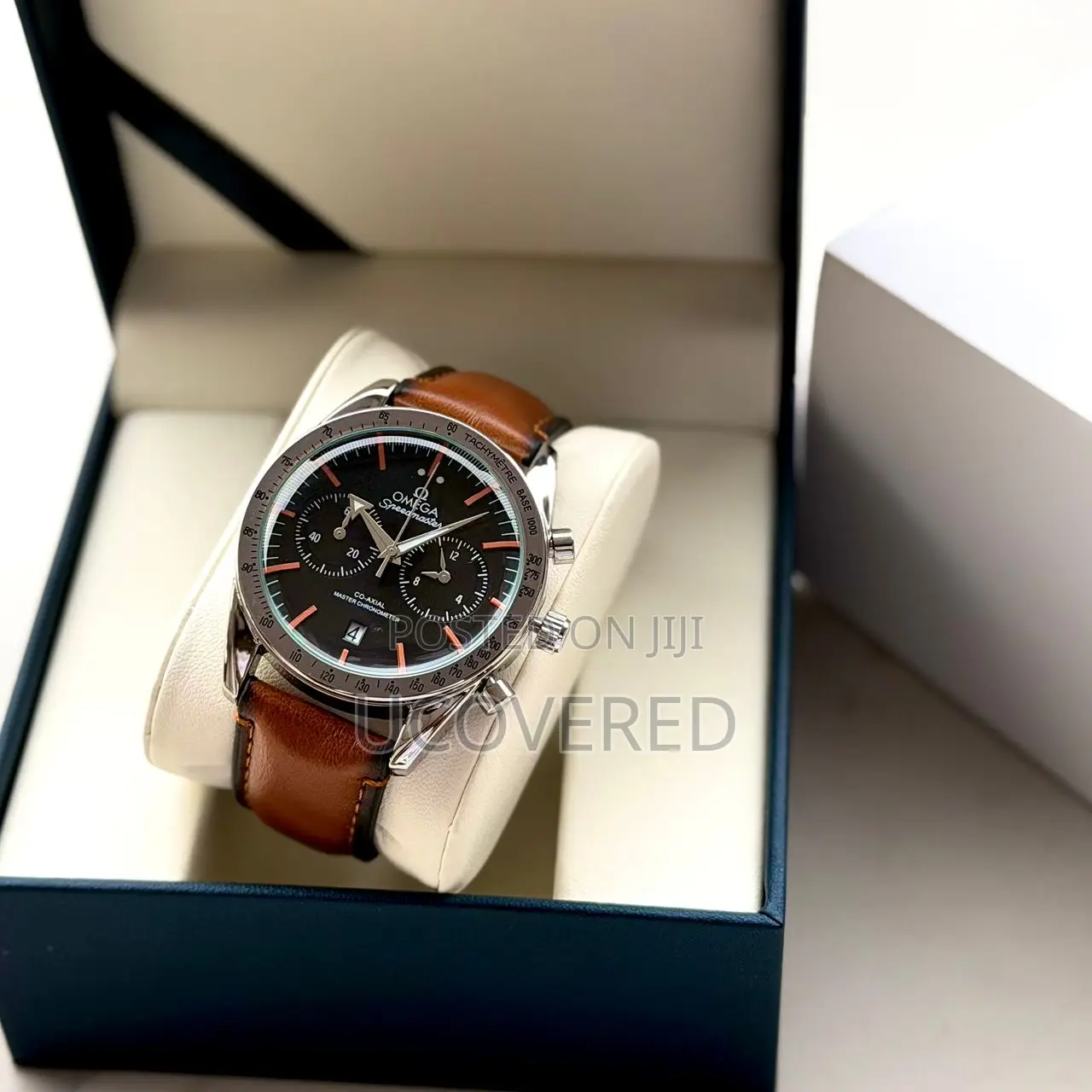 Classic Branded Men’S Leather Watch