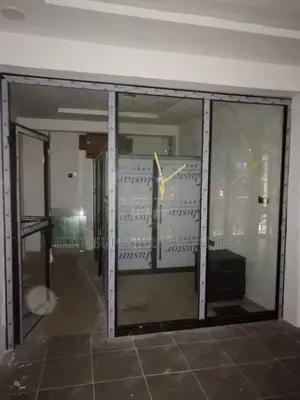 Expects in Glass Works